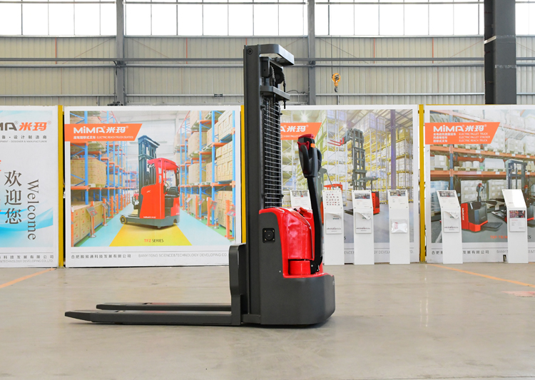 如何選購合適的洛陽手動(dòng)叉車搬運(yùn)車